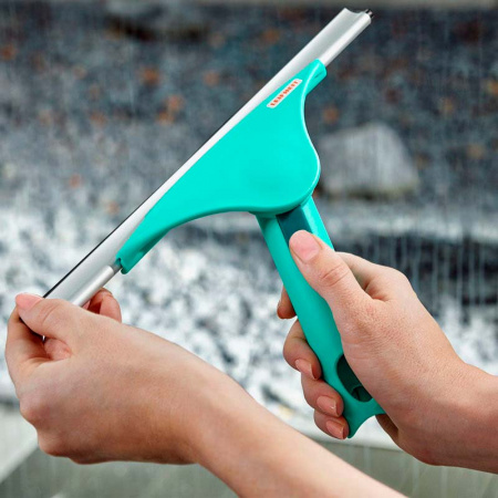 Водосгон Leifheit Slider M 28см фото 2